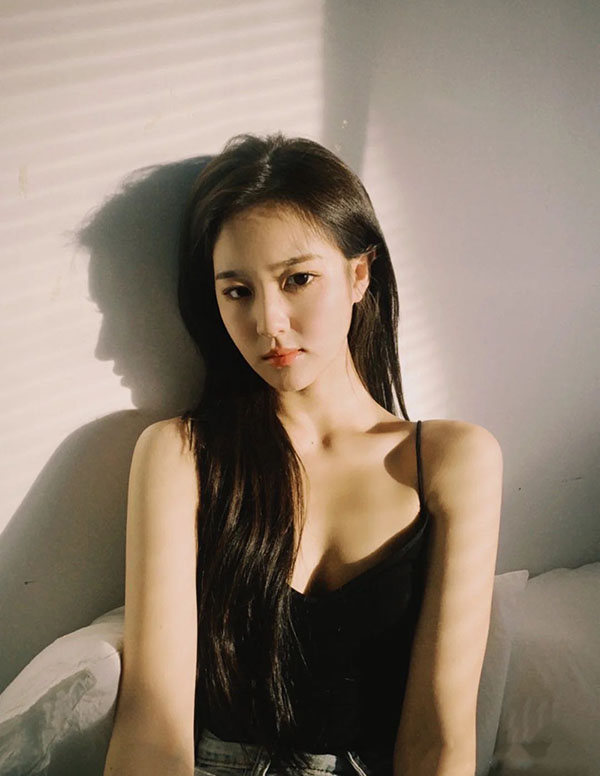 温哥华伴游大学生