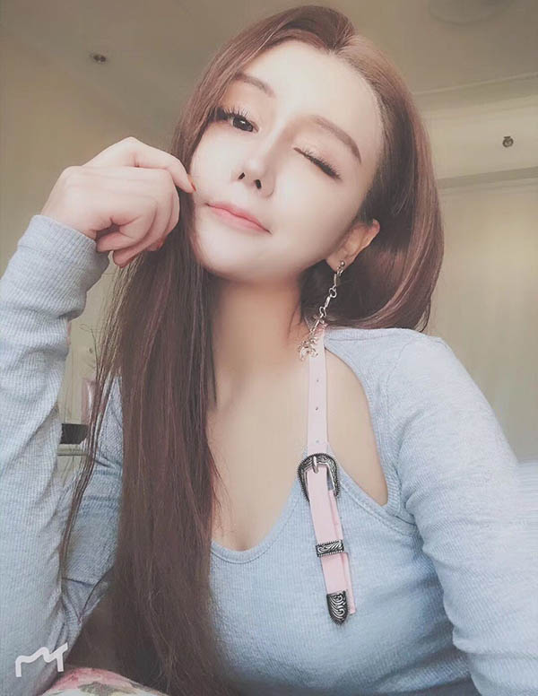 迪拜伴游大学生